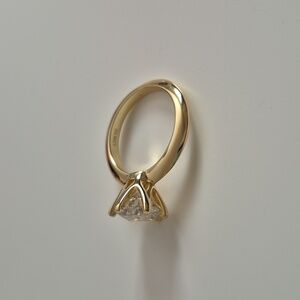 ⚡️Sale Elegant Gold Ring with Clear Stone